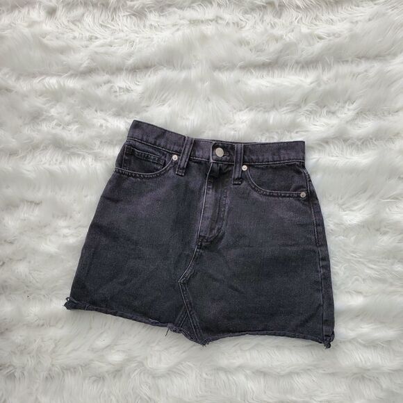 Madewell Women's Black Denim Factory Distressed Mini Skirt Size 24 - Picture 1 of 4